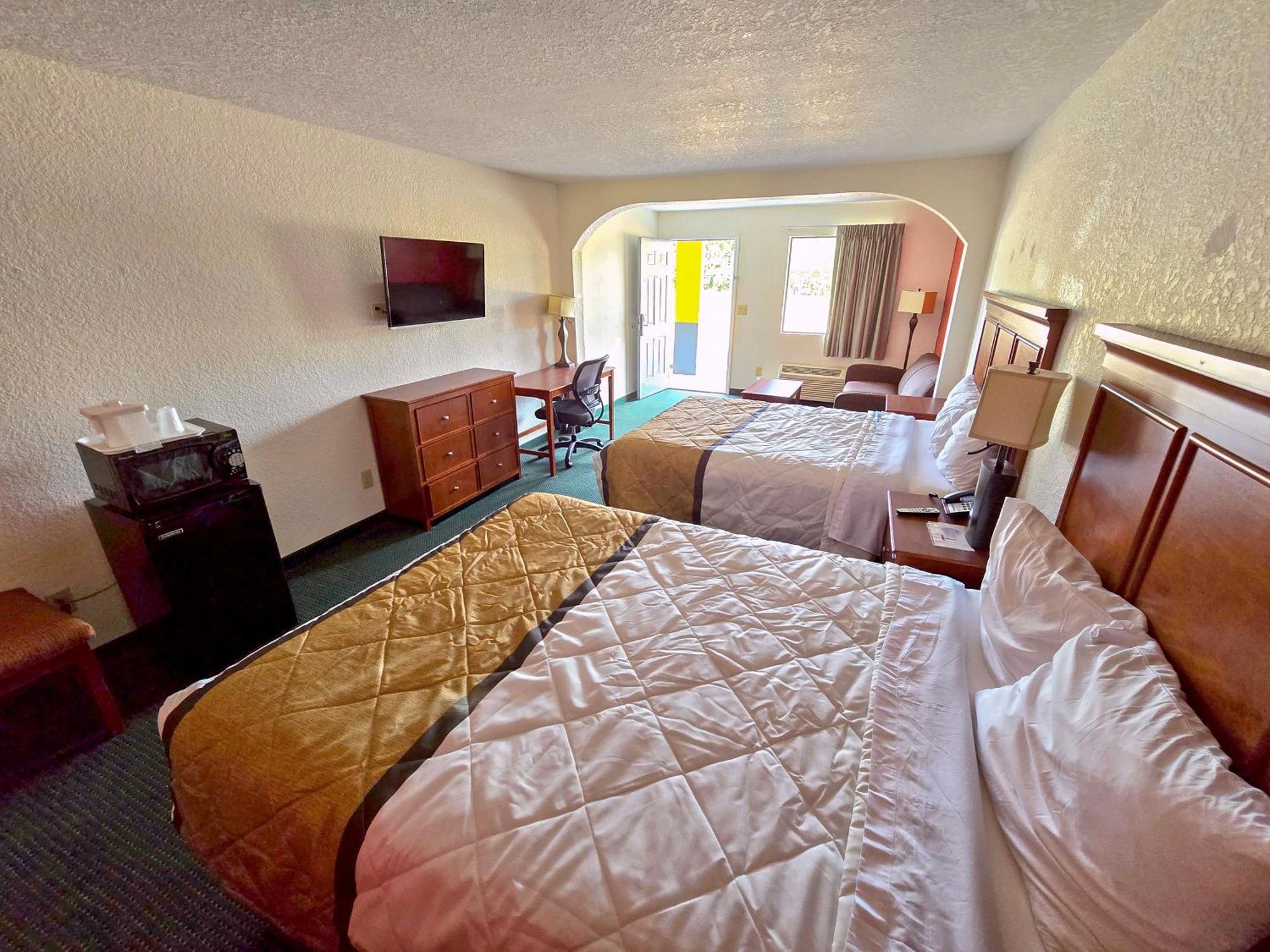 Garden Inn And Suites Near Callaway Gardens Pine Mountain Luaran gambar