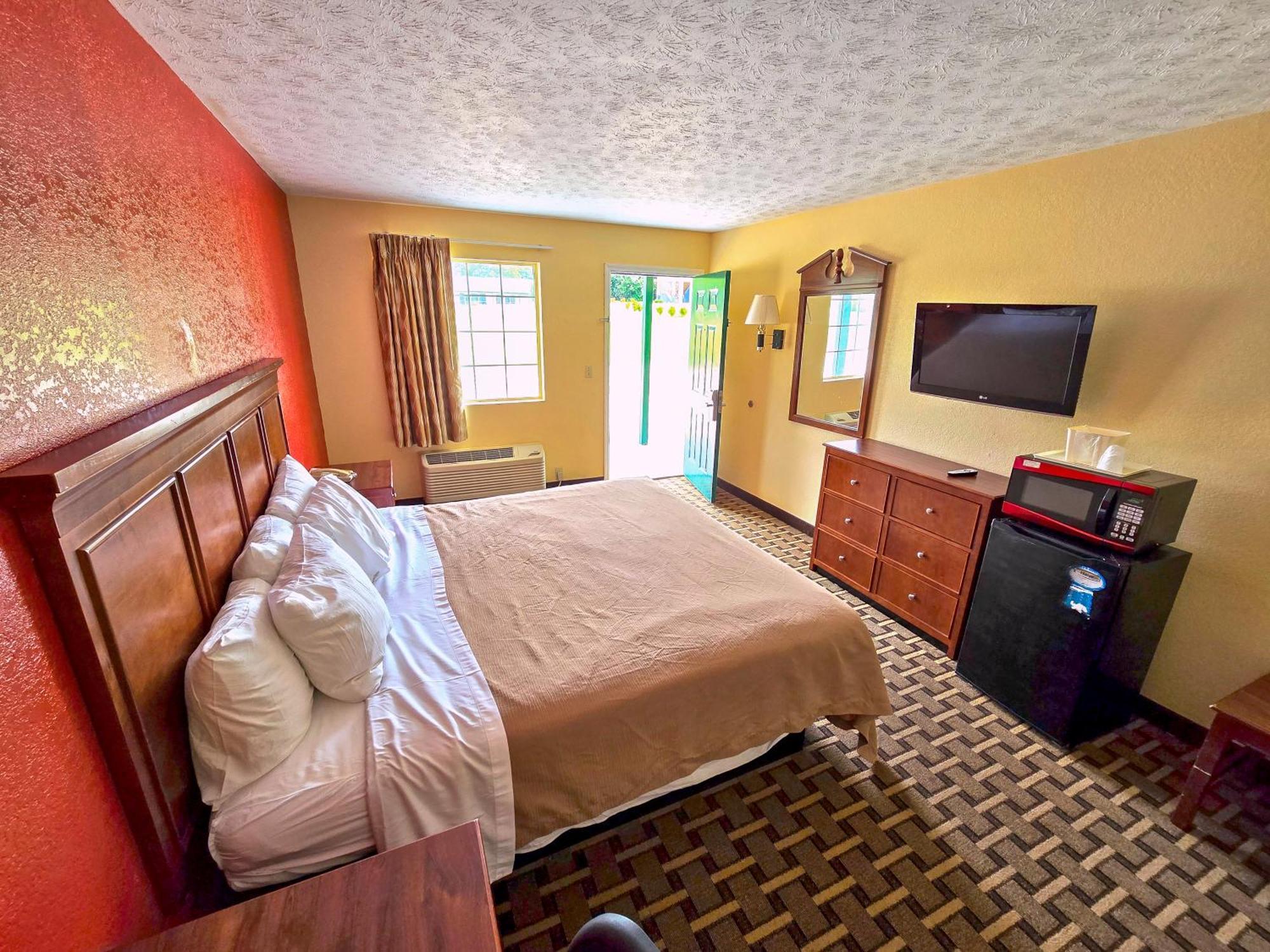 Garden Inn And Suites Near Callaway Gardens Pine Mountain Luaran gambar