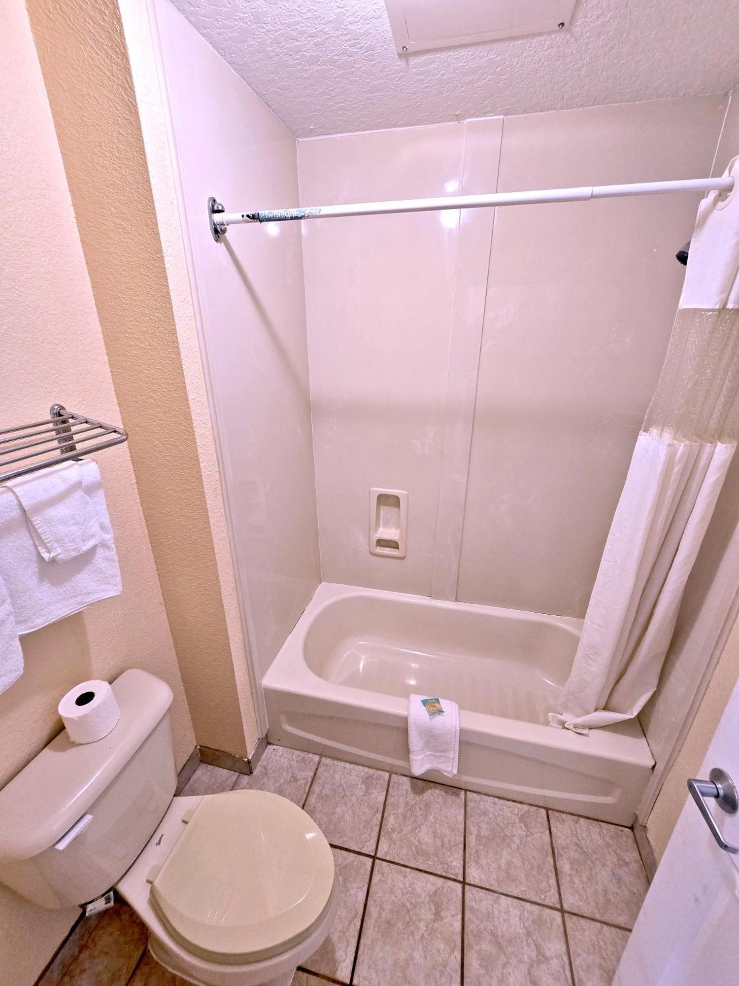 Garden Inn And Suites Near Callaway Gardens Pine Mountain Luaran gambar